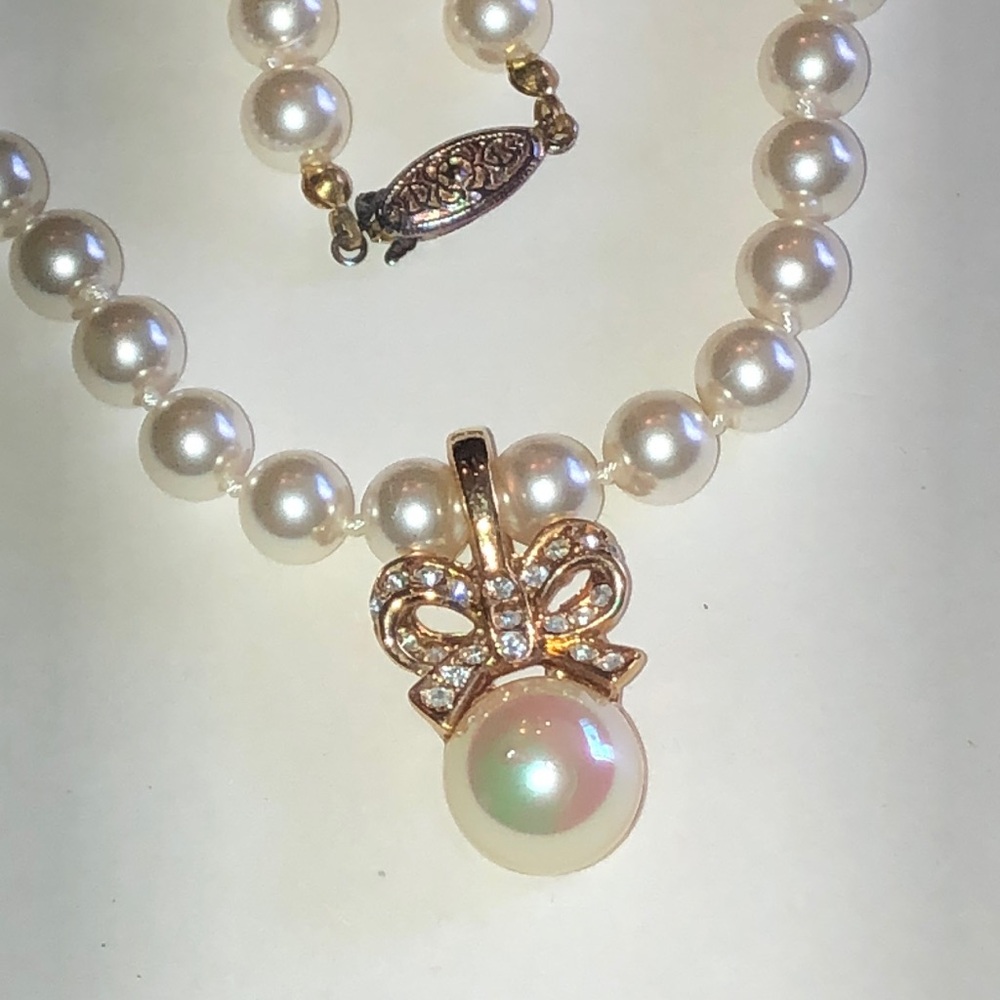 Roman Classic White Faux Pearl Necklace with Gold Tone Bow Pendant